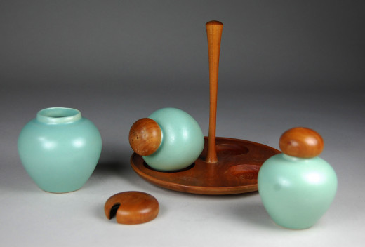 Jie Johnson, cruet stand