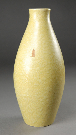 Ilkra, Vase