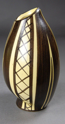 Elma-Keramik, Vase