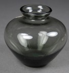 Taube, Alfred; Vase