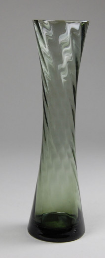 Taube, Alfred; Vase