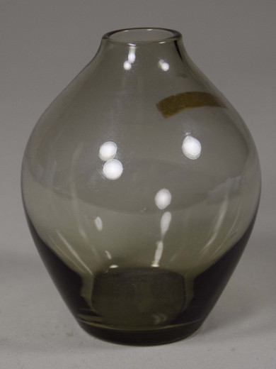 Taube, Alfred; Vase