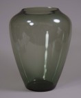 Taube, Alfred; Vase