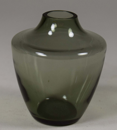 Taube, Alfred; Vase